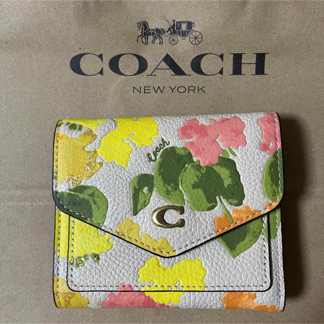 美品の通販 コーチ coach ウィン スモール ウォレット・フローラル