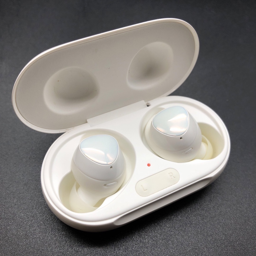 Galaxy Buds ＋ 新品 未開封 日本版 ワイヤレスイヤホンヘッドフォン/イヤフォン