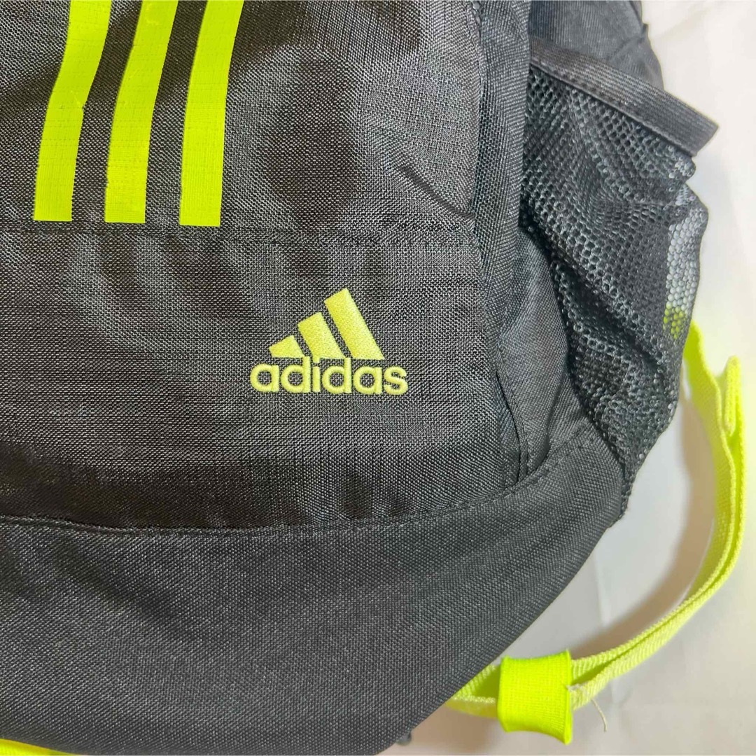 adidas(アディダス)の‘アディダス’ ネオンカラー バッグ メンズのバッグ(バッグパック/リュック)の商品写真