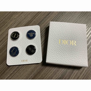 クリスチャンディオール(Christian Dior)のDior ノベルティ　バッジ(バッジ/ピンバッジ)