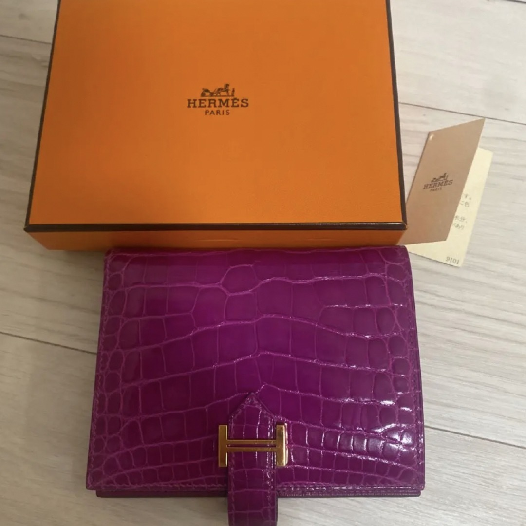 Hermes(エルメス)の美品　エルメス　ローズシェヘラザード　鑑定済み レディースのファッション小物(財布)の商品写真