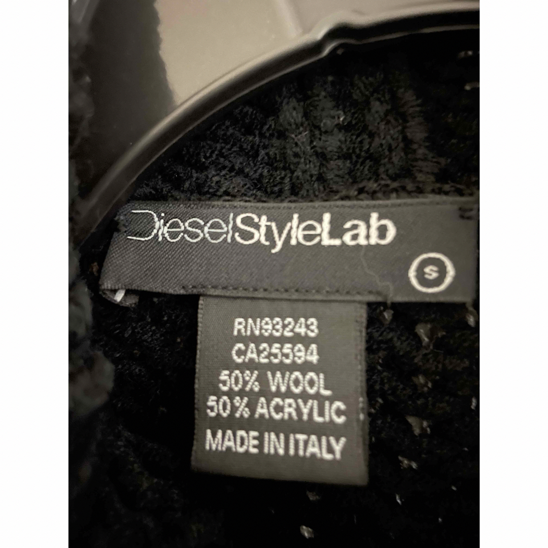 DIESEL(ディーゼル)の【美品】DeselStyleLab アシンメトリーウールカーディガン黒S レディースのトップス(カーディガン)の商品写真