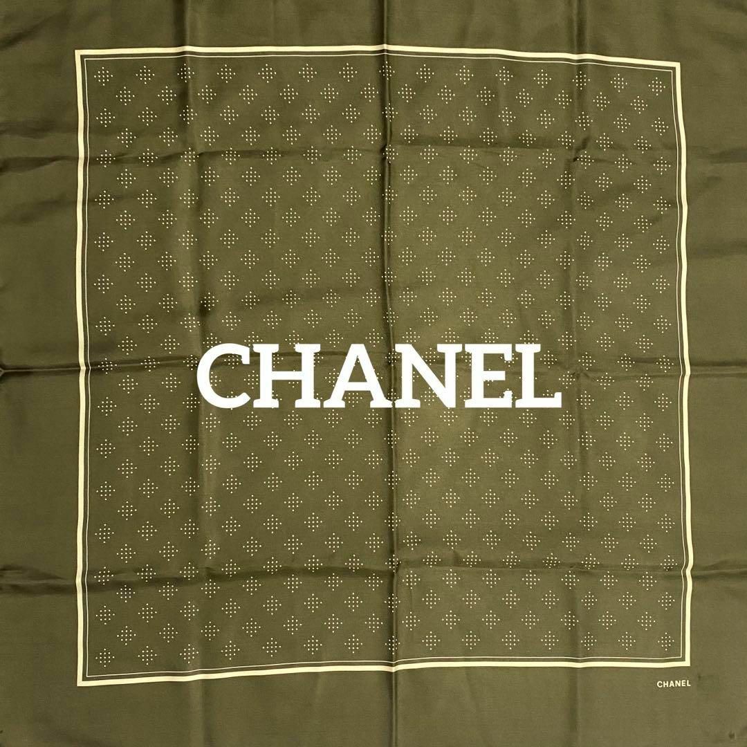 CHANEL(シャネル)の★CHANEL★ スカーフ 大判 ドット チェック モスグリーン レディースのファッション小物(バンダナ/スカーフ)の商品写真