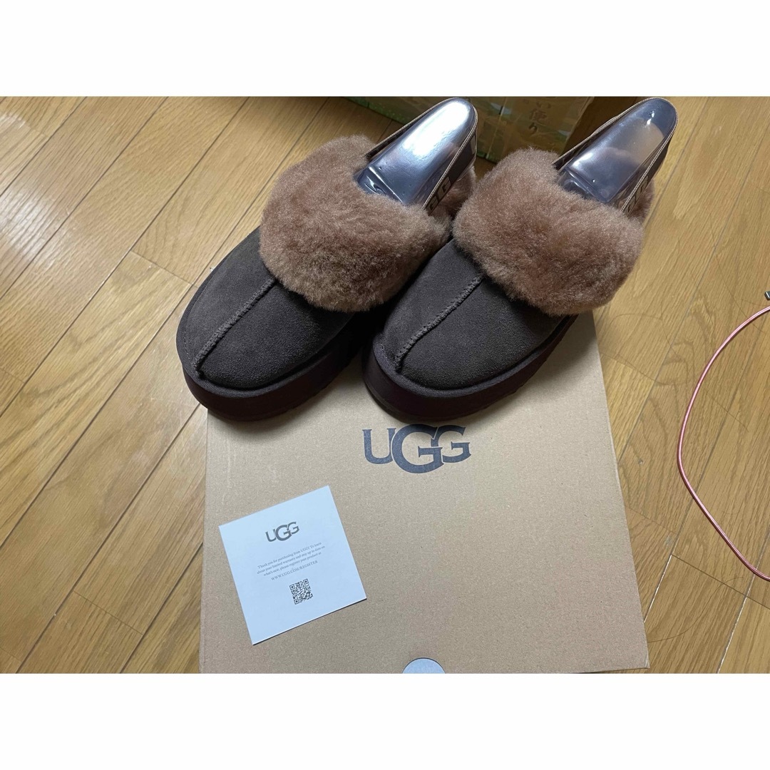 UGG(アグ)のUGGファンケット バーントシダー　新品未使用 レディースの靴/シューズ(ブーツ)の商品写真