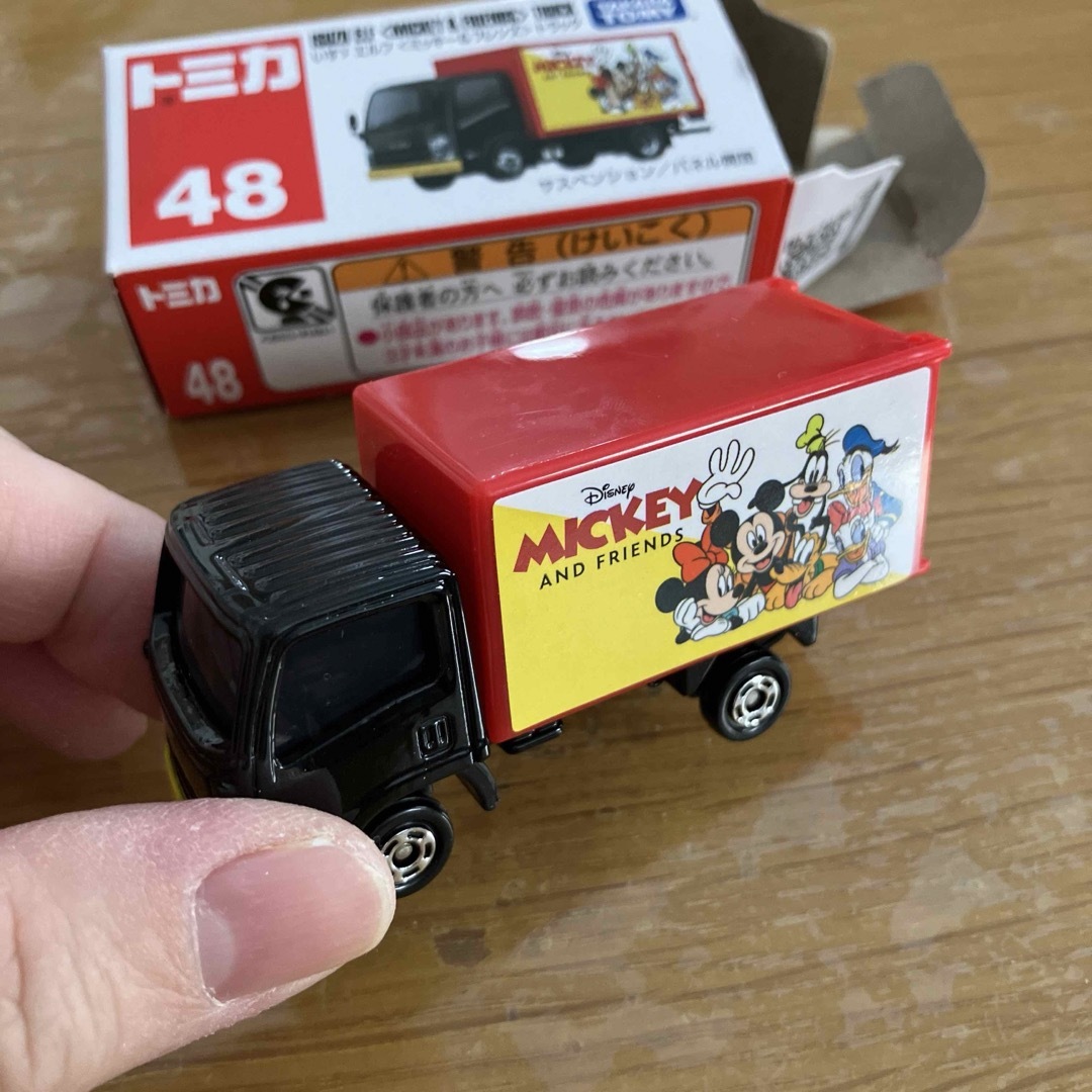 箱付き　トミカいすゞミッキー＆フレンズトラック エンタメ/ホビーのおもちゃ/ぬいぐるみ(ミニカー)の商品写真