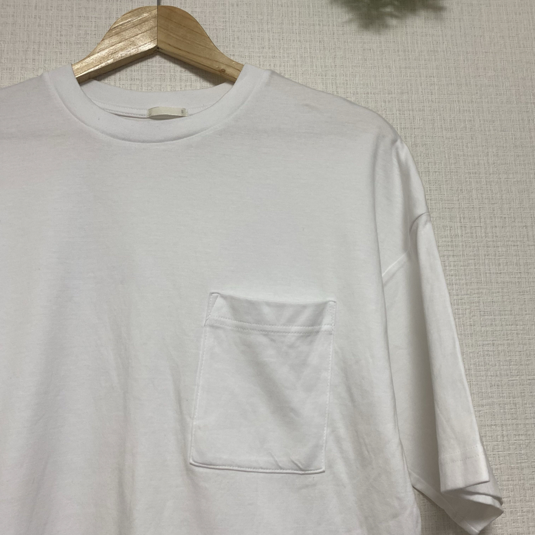 GU(ジーユー)のシンプル白Tシャツ　Sサイズ　GU メンズのトップス(Tシャツ/カットソー(半袖/袖なし))の商品写真