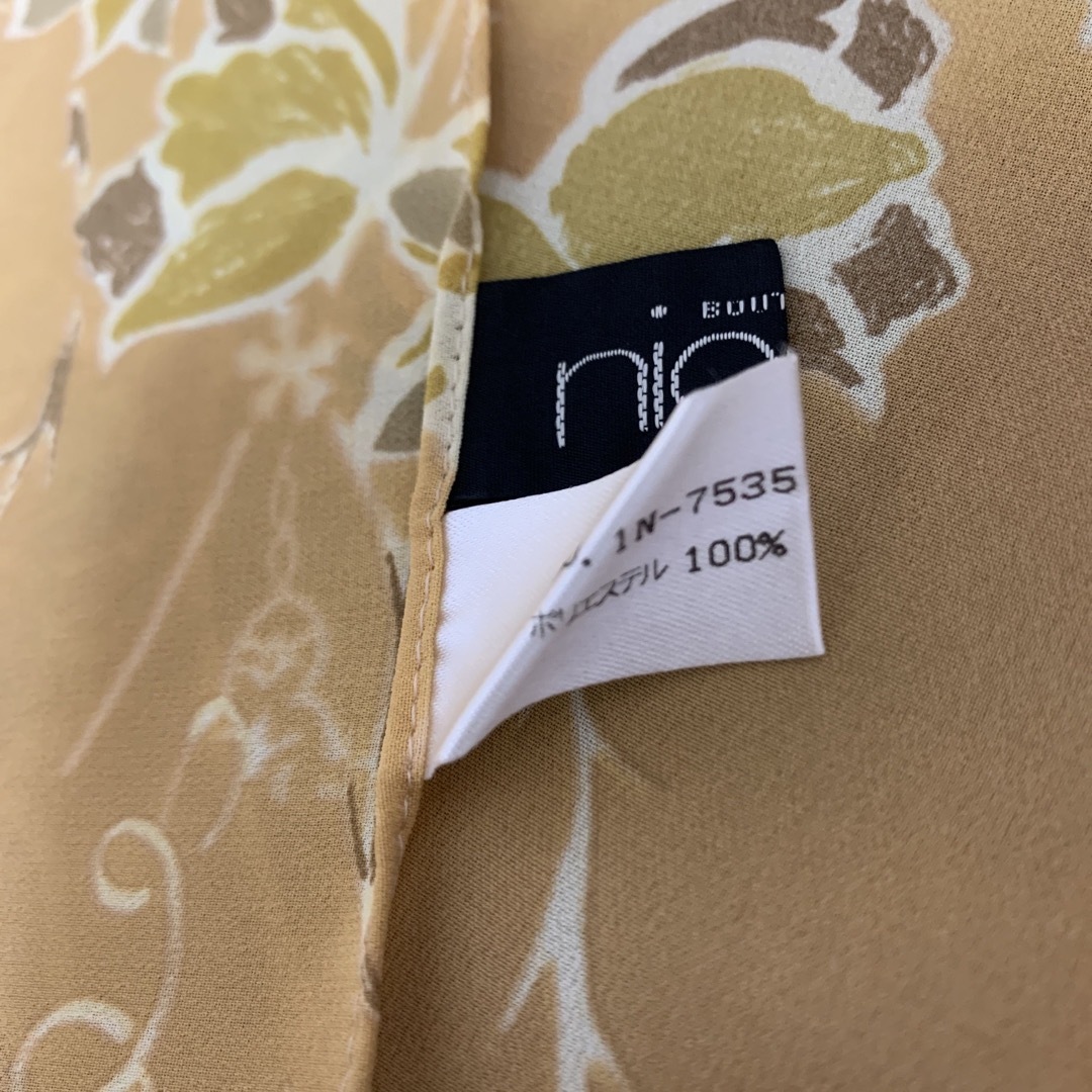 NICOLE(ニコル)のnicole 大判スカーフ レディースのファッション小物(バンダナ/スカーフ)の商品写真