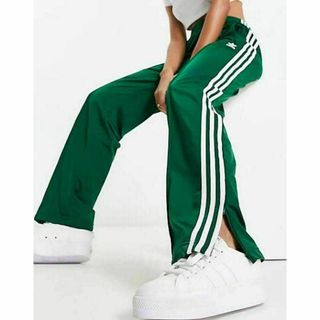 オリジナルス(Originals（adidas）)のアディダス 緑 ファイヤーバード トラックパンツ ユニセックス XS ジャージ(その他)