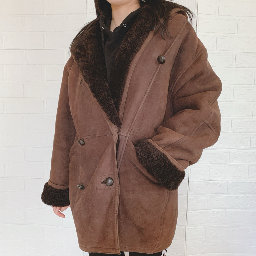 羊毛皮コート ムートン100% ブラウン レディースのジャケット/アウター(ムートンコート)の商品写真
