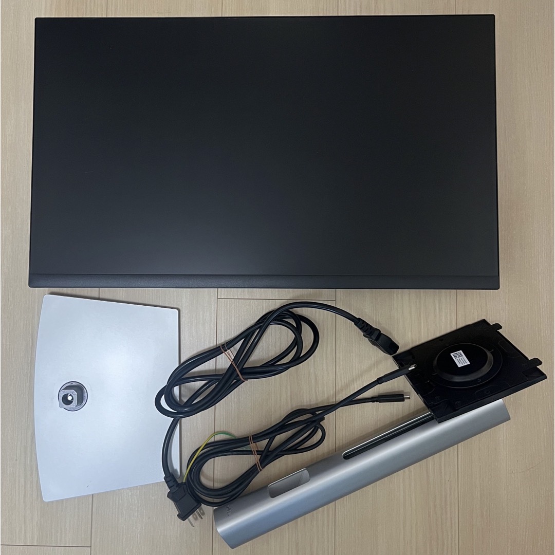 DELL(デル)のDell 24 USB-Cハブ モニター - P2422HE スマホ/家電/カメラのPC/タブレット(ディスプレイ)の商品写真