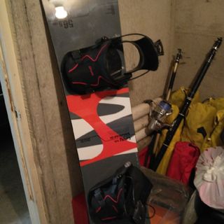 GRAY SNOWBOARDS ケース付き(ボード)