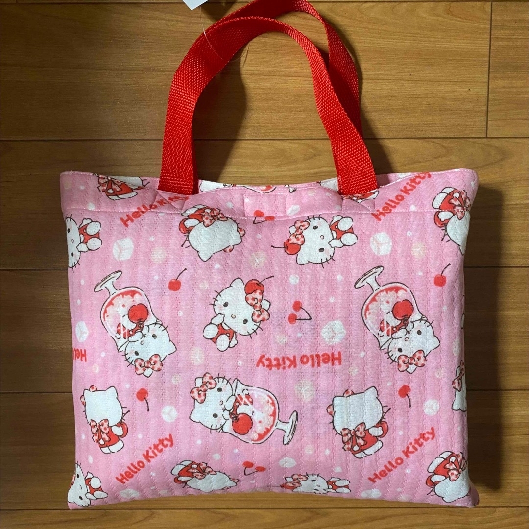 ハローキティ(ハローキティ)のHello kitty キティ パジャマ 90 しまむら ハッピーバッグ キッズ/ベビー/マタニティのキッズ服女の子用(90cm~)(パジャマ)の商品写真