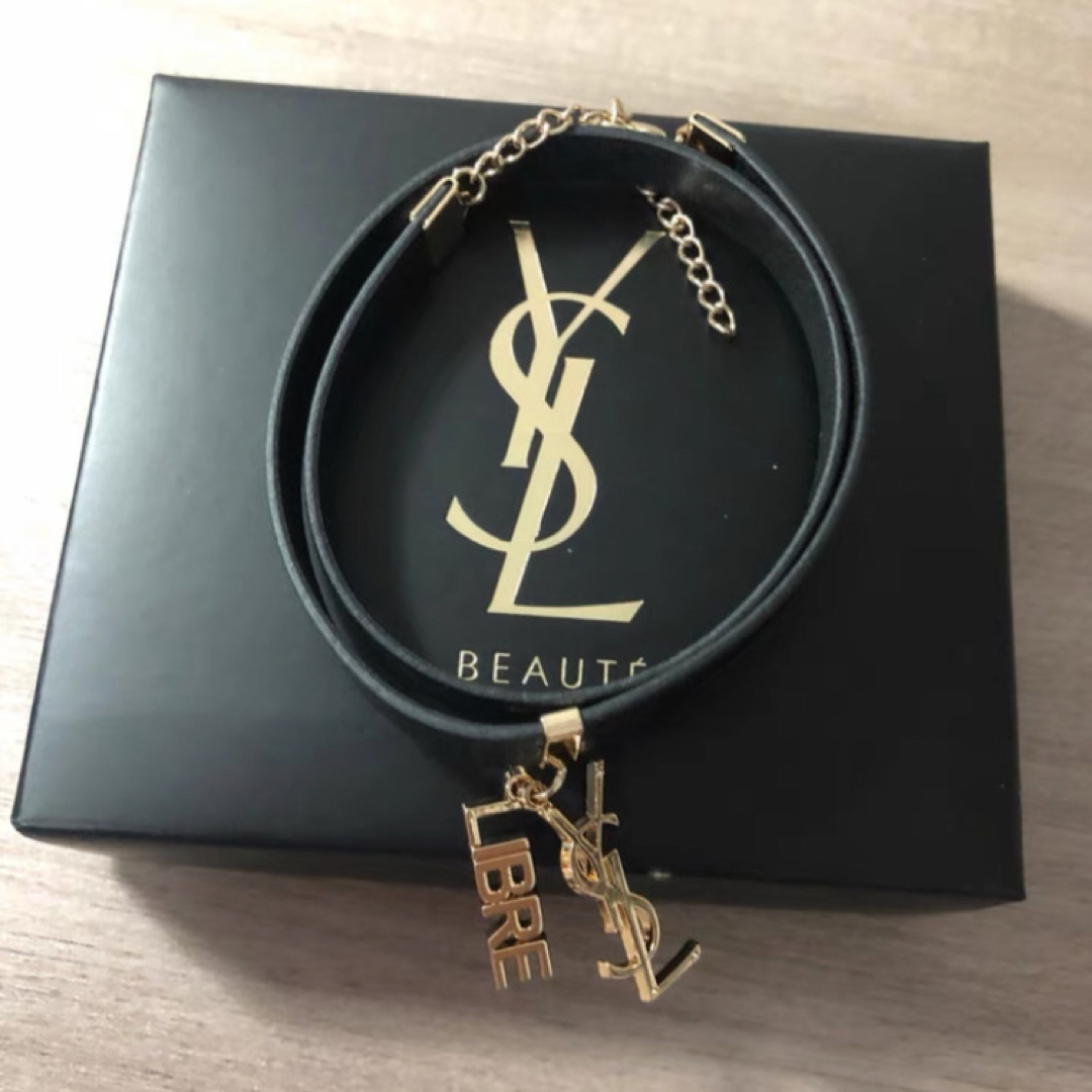 Yves Saint Laurent Beaute(イヴサンローランボーテ)の正規品  イヴサンローラン チョーカーブレスレット ノベルティ レディースのアクセサリー(ブレスレット/バングル)の商品写真