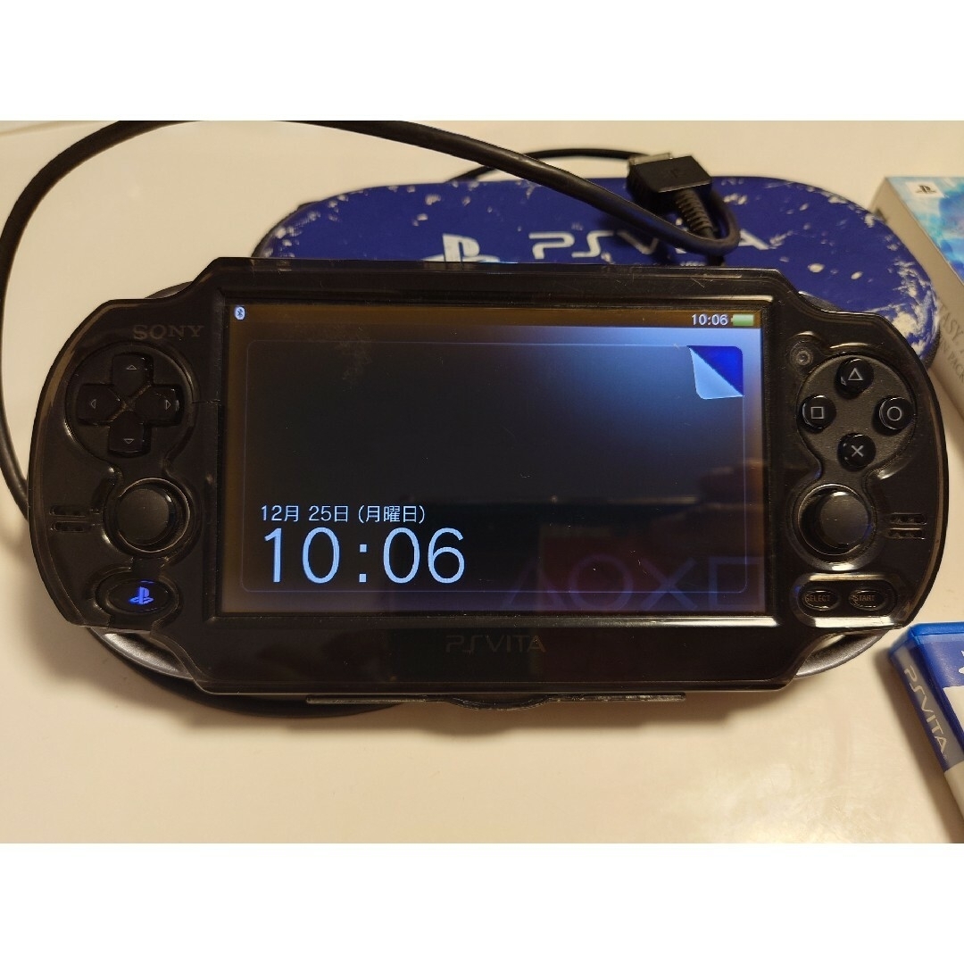 PlayStation Vita(プレイステーションヴィータ)のPS vita本体 FF X/X-2  セット　　送料無料 エンタメ/ホビーのゲームソフト/ゲーム機本体(携帯用ゲーム機本体)の商品写真