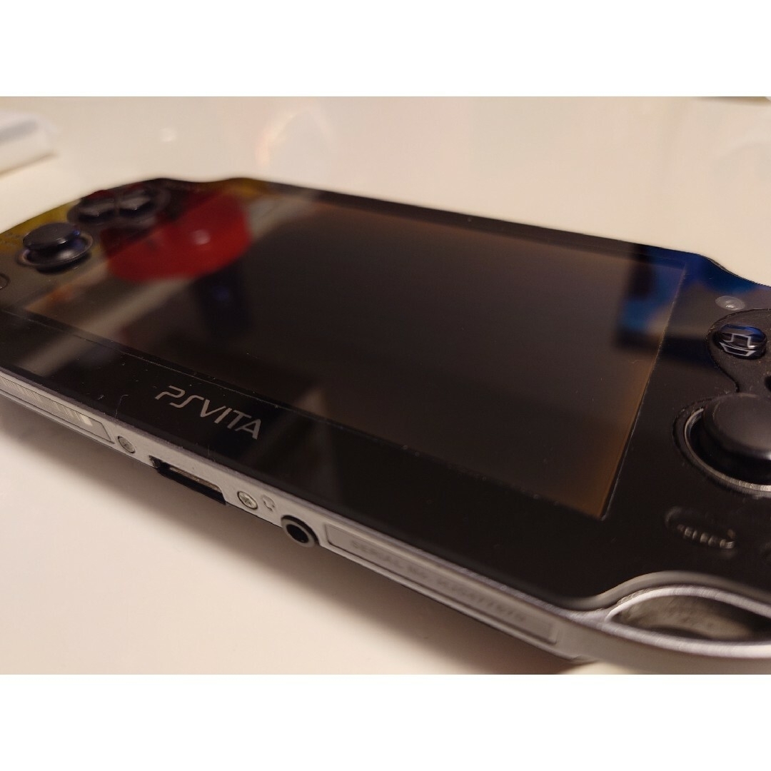 PlayStation Vita(プレイステーションヴィータ)のPS vita本体 FF X/X-2  セット　　送料無料 エンタメ/ホビーのゲームソフト/ゲーム機本体(携帯用ゲーム機本体)の商品写真