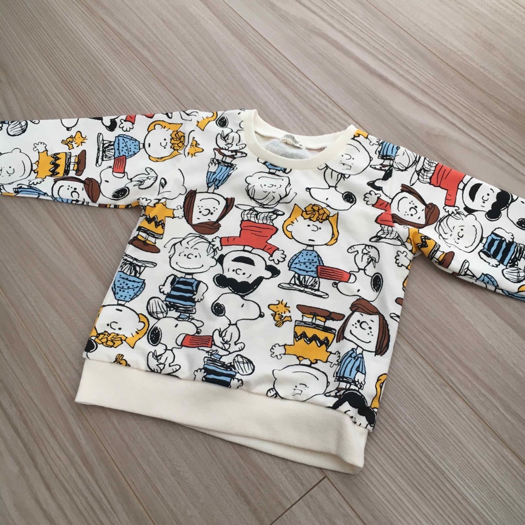 SNOOPY(スヌーピー)のスヌーピー　トレーナー　100cm  キッズ キッズ/ベビー/マタニティのキッズ服男の子用(90cm~)(Tシャツ/カットソー)の商品写真