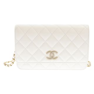 シャネル(CHANEL)のCHANEL シャネル 23AW ラインストーンココマーク キャビアスキン マトラッセ レザー チェーンウォレット ホワイト AP3395(その他)