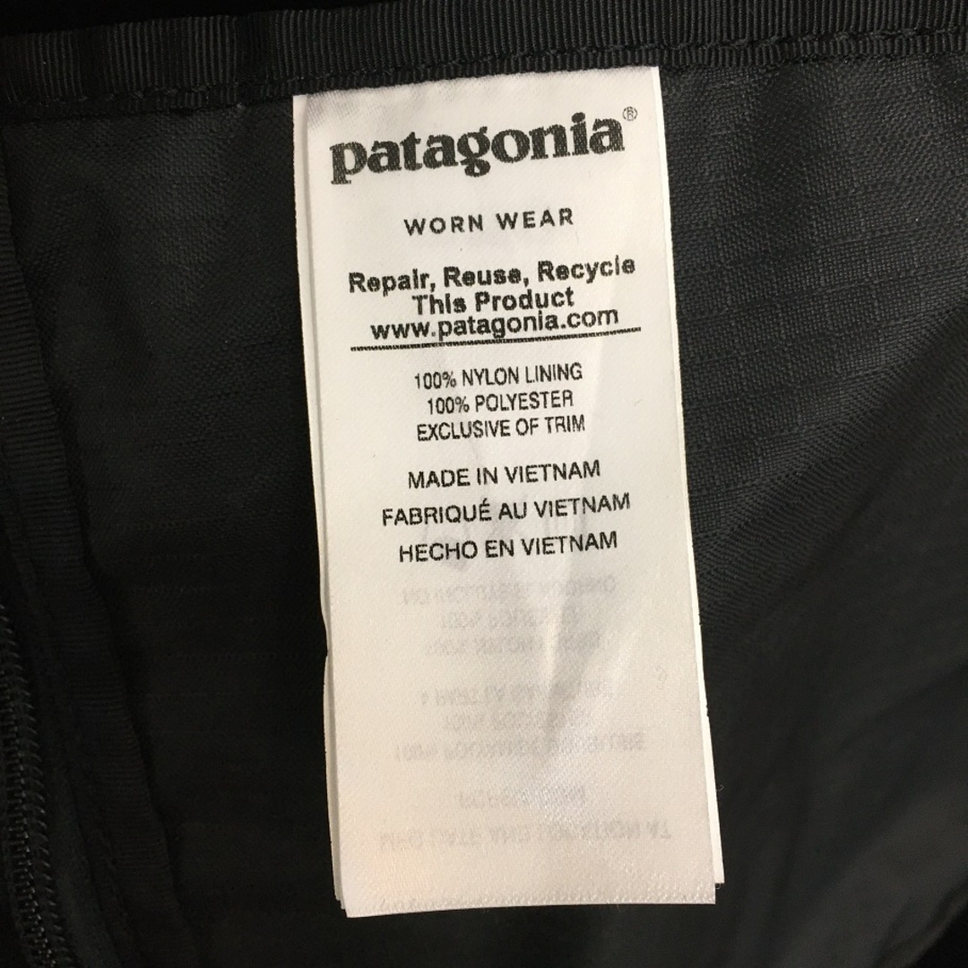 patagonia(パタゴニア)のPatagonia LIGHT WEIGHT BLACK HOLE GEAR TOTE パタゴニア ライトウェイト ブラックホール ギア トート ブラック バッグ アウトドア 旅行 キャンプ 折りたたみ パッカブル【7022-004】 メンズのバッグ(トートバッグ)の商品写真