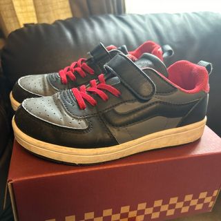 ヴァンズ(VANS)のVANS V2003K  スニーカー(スニーカー)