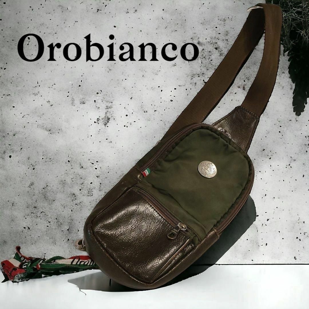 Orobianco(オロビアンコ)のOrobianco オロビアンコ 　ナイロン ×レザー 　ボディバッグ メンズのバッグ(ボディーバッグ)の商品写真