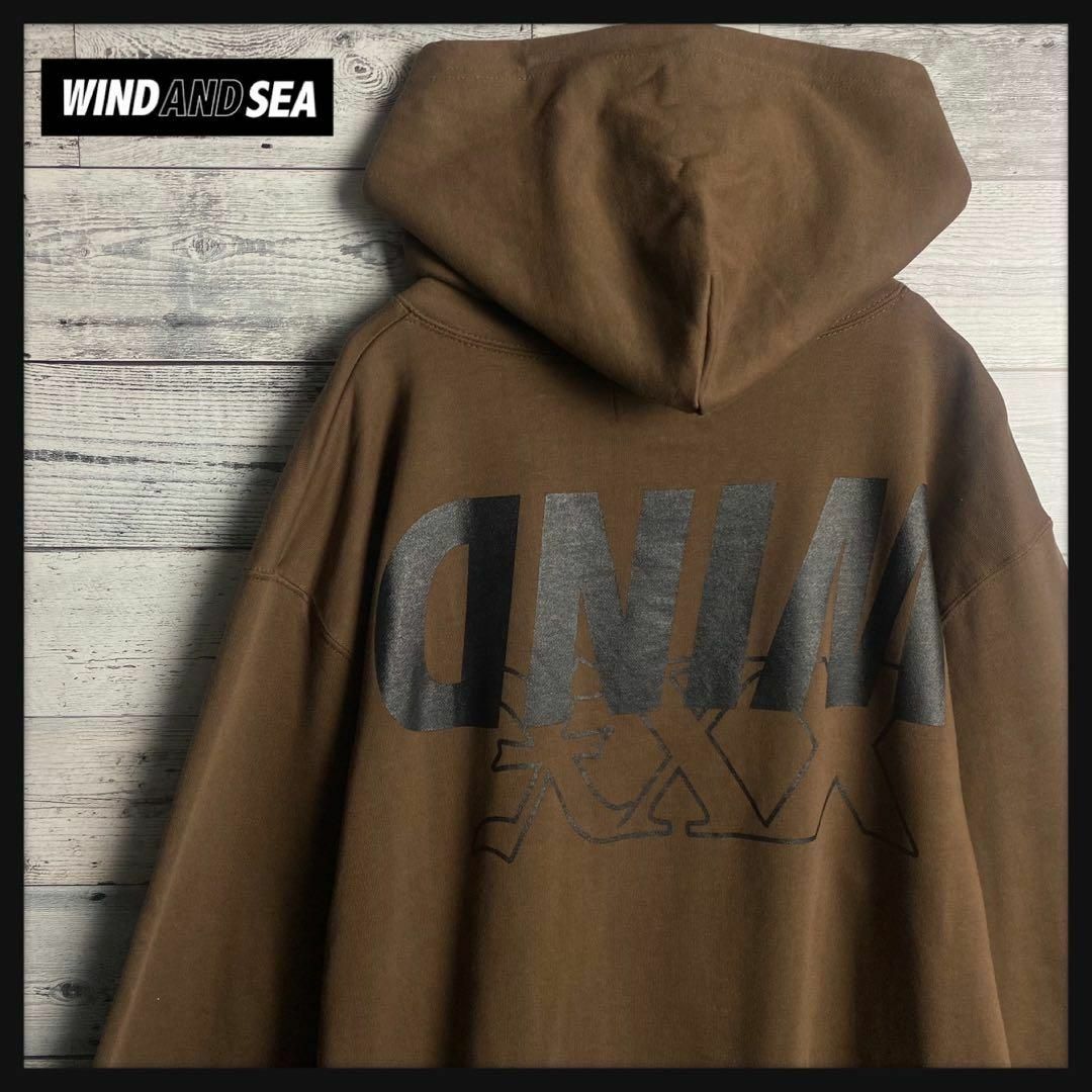 WIND AND SEA(ウィンダンシー)の【美品　希少コラボ】ウィンダンシー ゴッドセレクション XXX パーカー 定番 メンズのトップス(パーカー)の商品写真