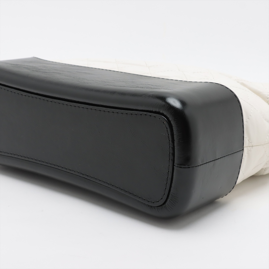 CHANEL(シャネル)のシャネル  ヴィンテージカーフ  ブラック×ホワイト レディース ショルダ レディースのバッグ(ショルダーバッグ)の商品写真