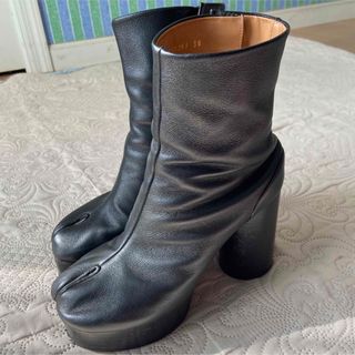 マルタンマルジェラ(Maison Martin Margiela)のMaison Margiela足袋ブーツ（足先厚め）size38(ハイヒール/パンプス)