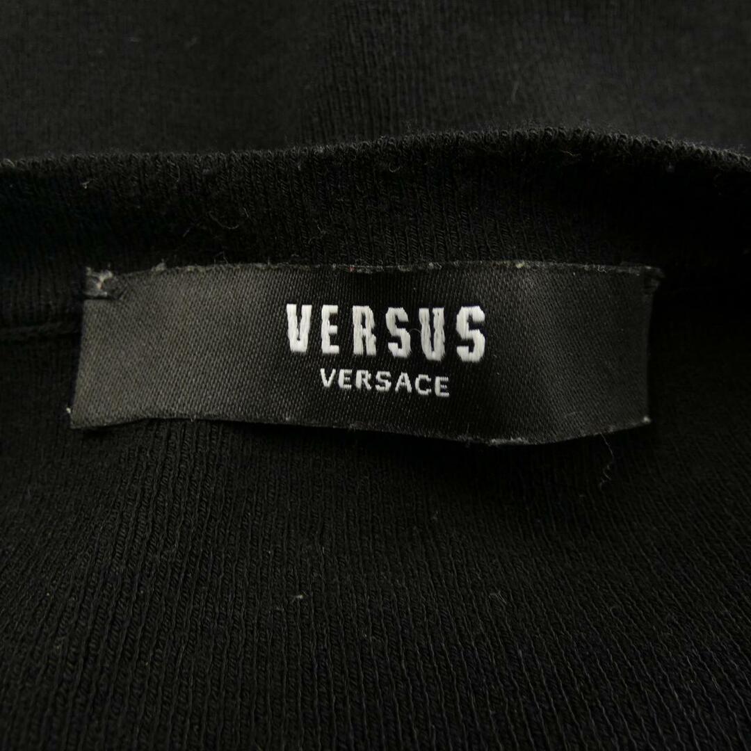 VERSUS(ヴェルサス)のVERSUS ワンピース レディースのワンピース(ひざ丈ワンピース)の商品写真