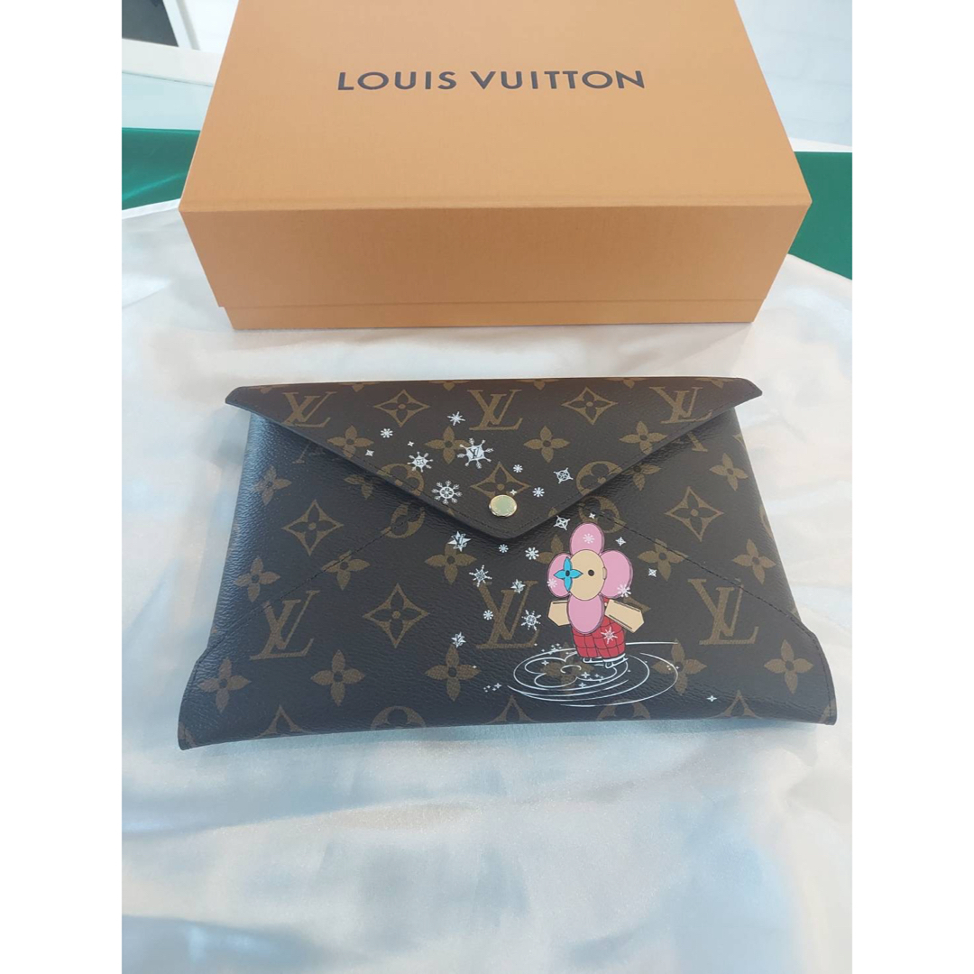 LOUIS VUITTON(ルイヴィトン)のルイヴィトン　クリスマス限定　キリガミ　ラージ レディースのファッション小物(ポーチ)の商品写真