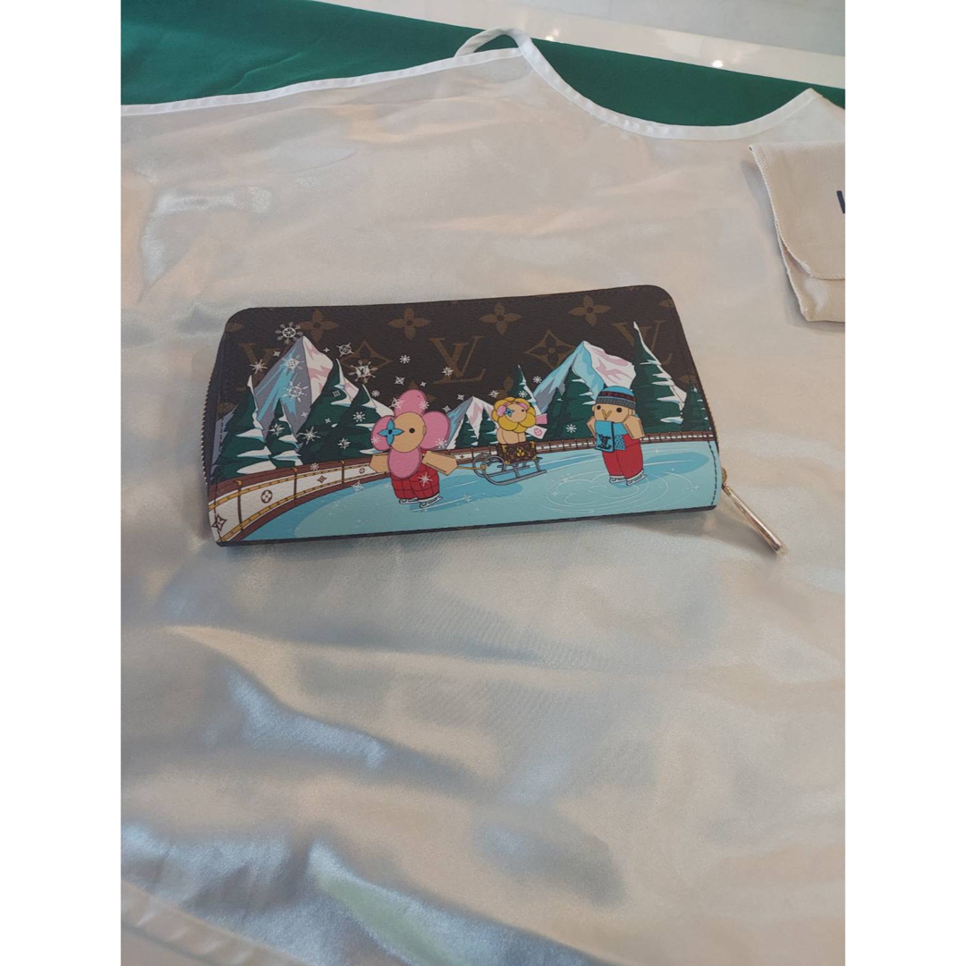 LOUIS VUITTON - ルイヴィトン 2023年クリスマス ジッピー LOUIS VUITTON - ルイヴィトン 2023年クリスマス ジッピー