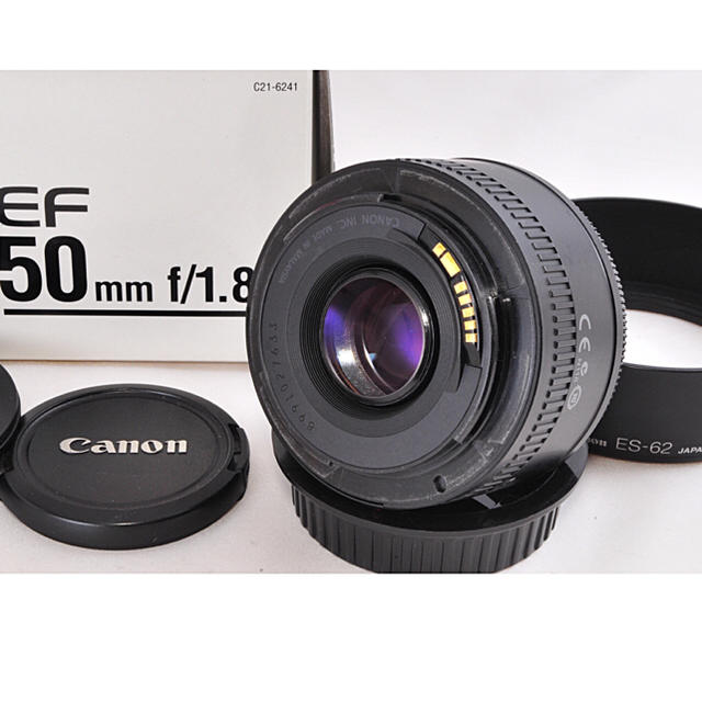 Canon(キヤノン)の⭐︎フード付き⭐︎Canon  EF 50mm F1.8 Ⅱ✨単焦点レンズ✨ スマホ/家電/カメラのカメラ(レンズ(単焦点))の商品写真