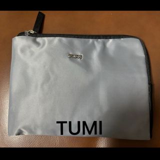 トゥミ(TUMI)の【新品未使用】デルタ航空 ビジネスクラスアメニティセット TUMIポーチグレー(ノベルティグッズ)