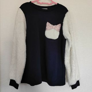 エニィファム(anyFAM)のエニィファム　袖とポケットがもこもこ♪の可愛いトップス　ネイビー　150cm(Tシャツ/カットソー)