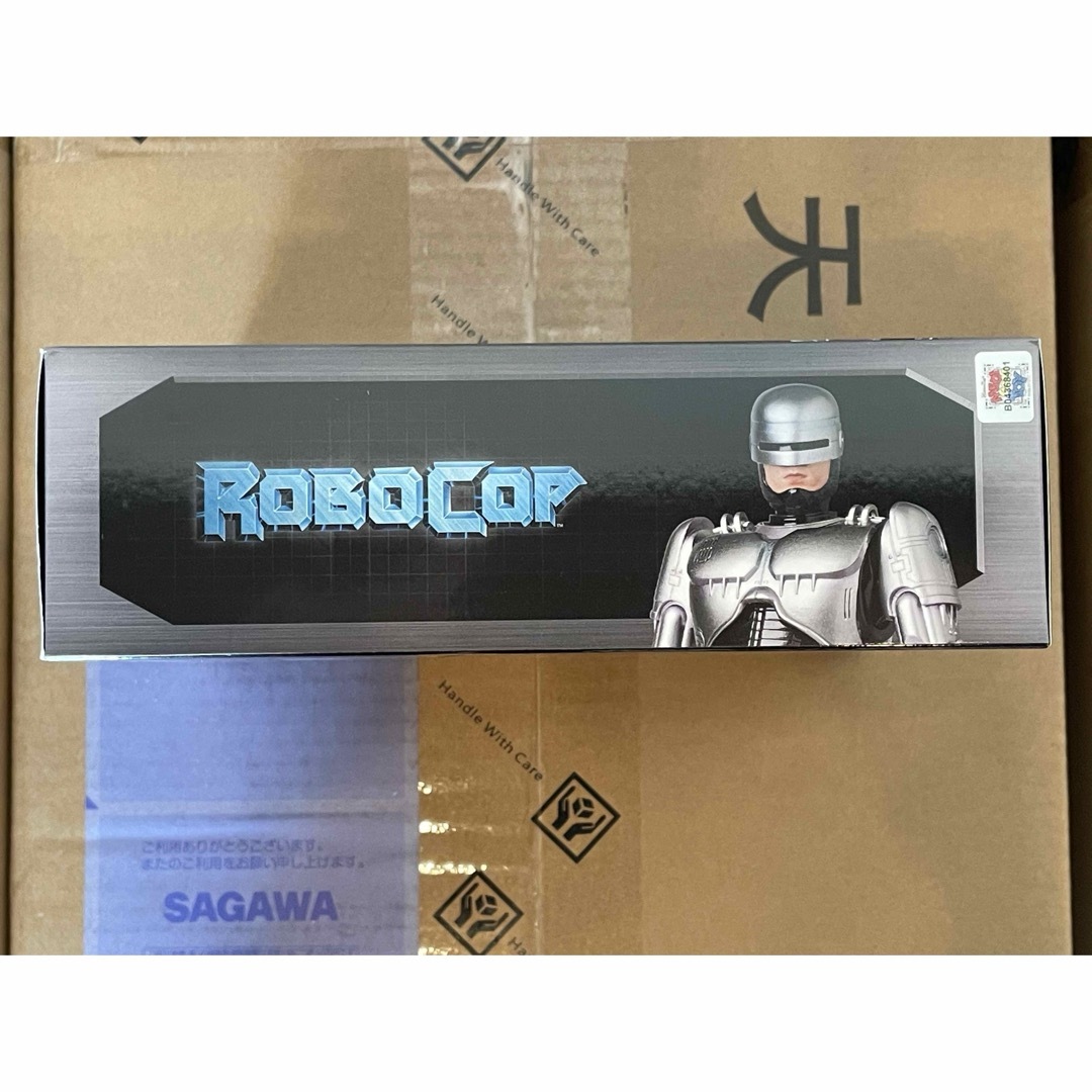 MEDICOM TOY(メディコムトイ)のMAFEX ROBOCOP RENEWAL Ver. エンタメ/ホビーのフィギュア(SF/ファンタジー/ホラー)の商品写真