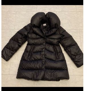 アルマーニコレツォーニ　黒 フェイクファー付ロングダウンコート ウエストリボン 2129707391.jpg?1703480662