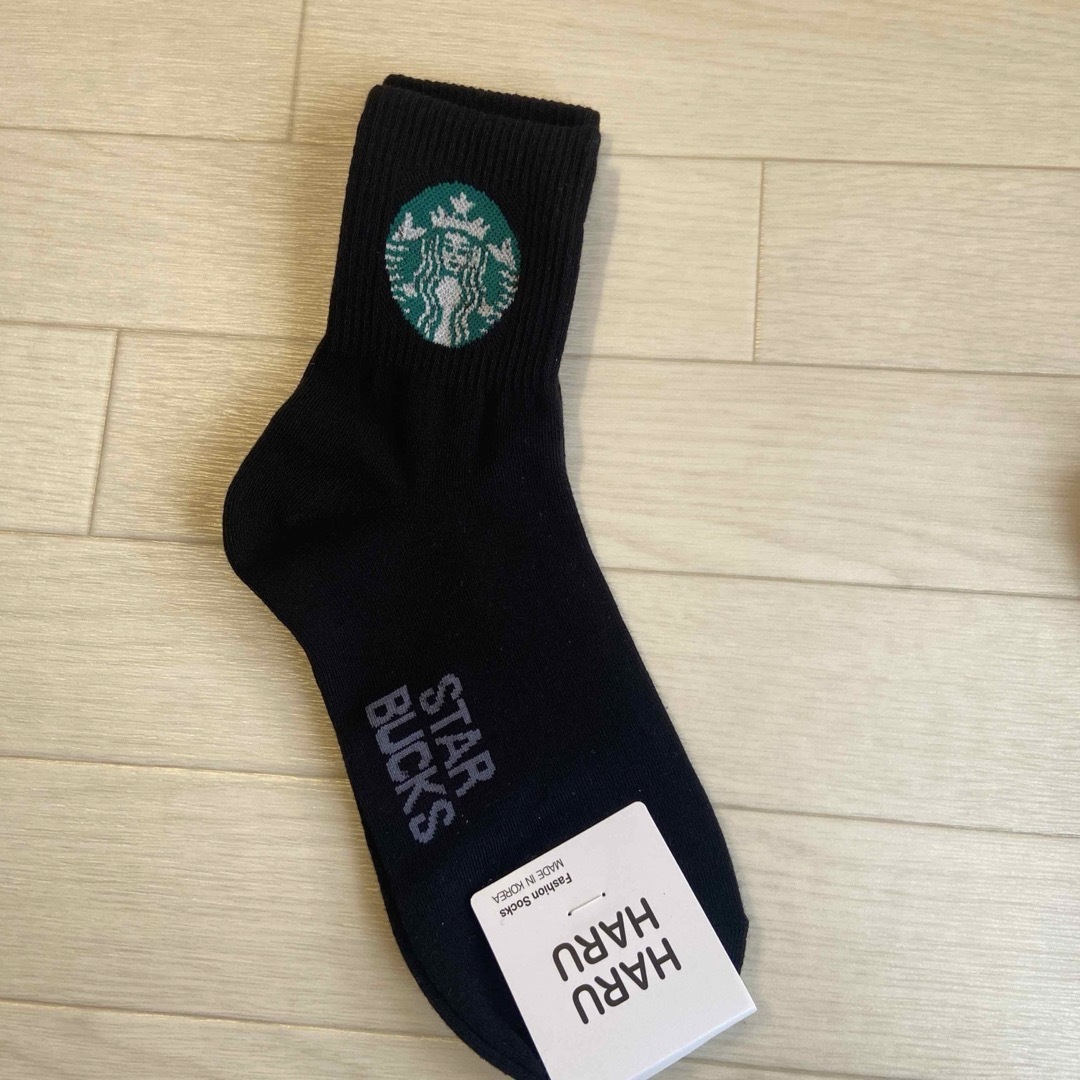 Starbucks(スターバックス)の韓国靴下☆レディースソックス☆スターバックス☆黒白グレー☆三色セット レディースのレッグウェア(ソックス)の商品写真