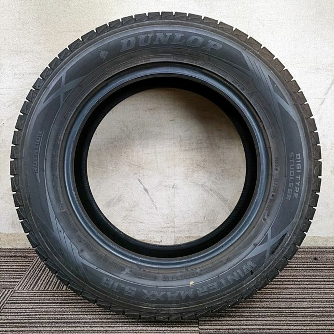 DUNLOP(ダンロップ)のDUNLOP 225/65R17 102Q WINTERMAXX YW320 自動車/バイクの自動車(タイヤ)の商品写真