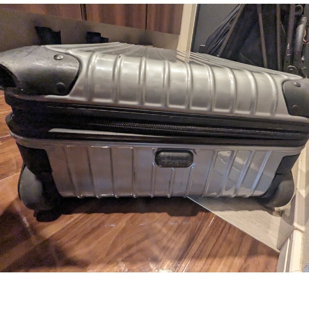 RIMOWA(リモワ)の【RIMOWA】スーツケース-機内持込可- メンズのバッグ(トラベルバッグ/スーツケース)の商品写真