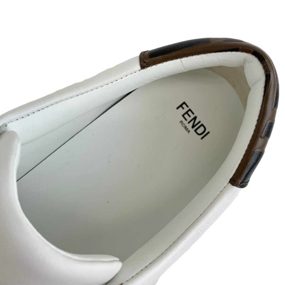 FENDI(フェンディ)の未使用 フェンディ FENDI スニーカー 靴 シューズ ズッカ ロゴ レザー ホワイト ブラウン レディースの靴/シューズ(スニーカー)の商品写真