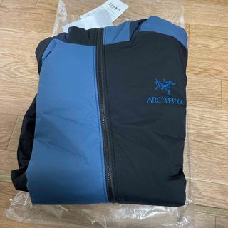 アークテリクス(ARC'TERYX)の新品タグ　レシート付き　arc'teryx beams atom  (マウンテンパーカー)