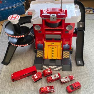 タカラトミー(Takara Tomy)のトミカファイヤーステーション(ミニカー)