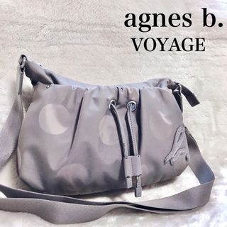 アニエスベー(agnes b.)のagnes b. VOYAGE ナイロン ショルダーバッグ エナメル 水玉 (ショルダーバッグ)