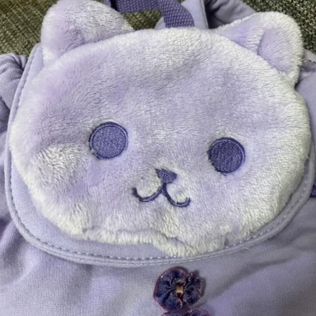 ANNA SUI mini(アナスイミニ)のふわふわのネコちゃんがついたベビーリュック キッズ/ベビー/マタニティのこども用バッグ(リュックサック)の商品写真