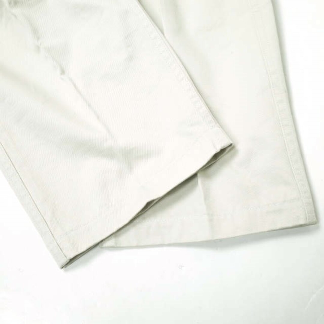 Scye(サイ)のSCYE BASICS サイベーシックス 23SS 日本製 San Joaquin Cotton Chino 41Khaki Trousers サンホアキンコットンチノ 41カーキ トラウザーズ 5723-81501 30 Oyster Beige チノパン パンツ ボトムス【中古】【SCYE BASICS】 メンズのパンツ(チノパン)の商品写真