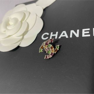 シャネル(CHANEL)のお値下げ！シャネル　カラフル　ピアス(ピアス)