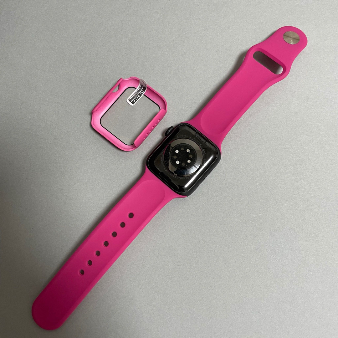 Apple Watch(アップルウォッチ)のAppleWatch アップルウォッチ バンド カバー S/M 44mm 薔薇赤 メンズの時計(ラバーベルト)の商品写真