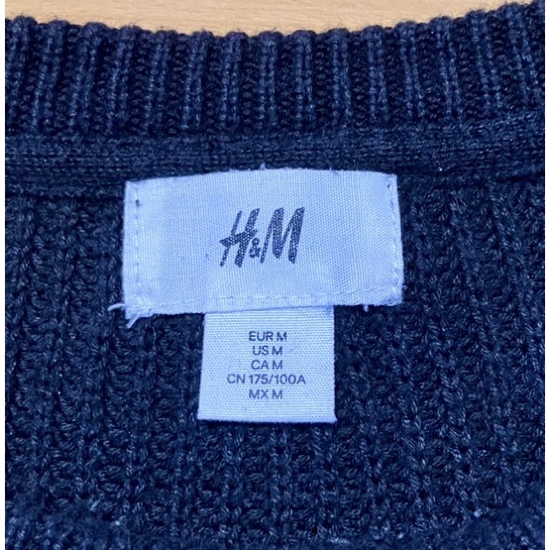 H&M(エイチアンドエム)のH&M エイチアンドエム 黒 ブラック ニット セーター M メンズのトップス(ニット/セーター)の商品写真