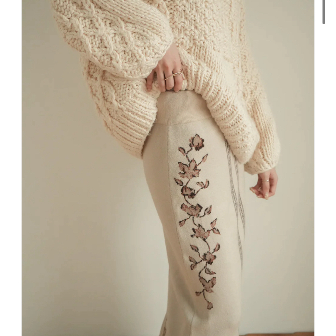 CAPRICIEUX LE'MAGE(カプリシューレマージュ)のscarf motif knit skirt レディースのスカート(ロングスカート)の商品写真
