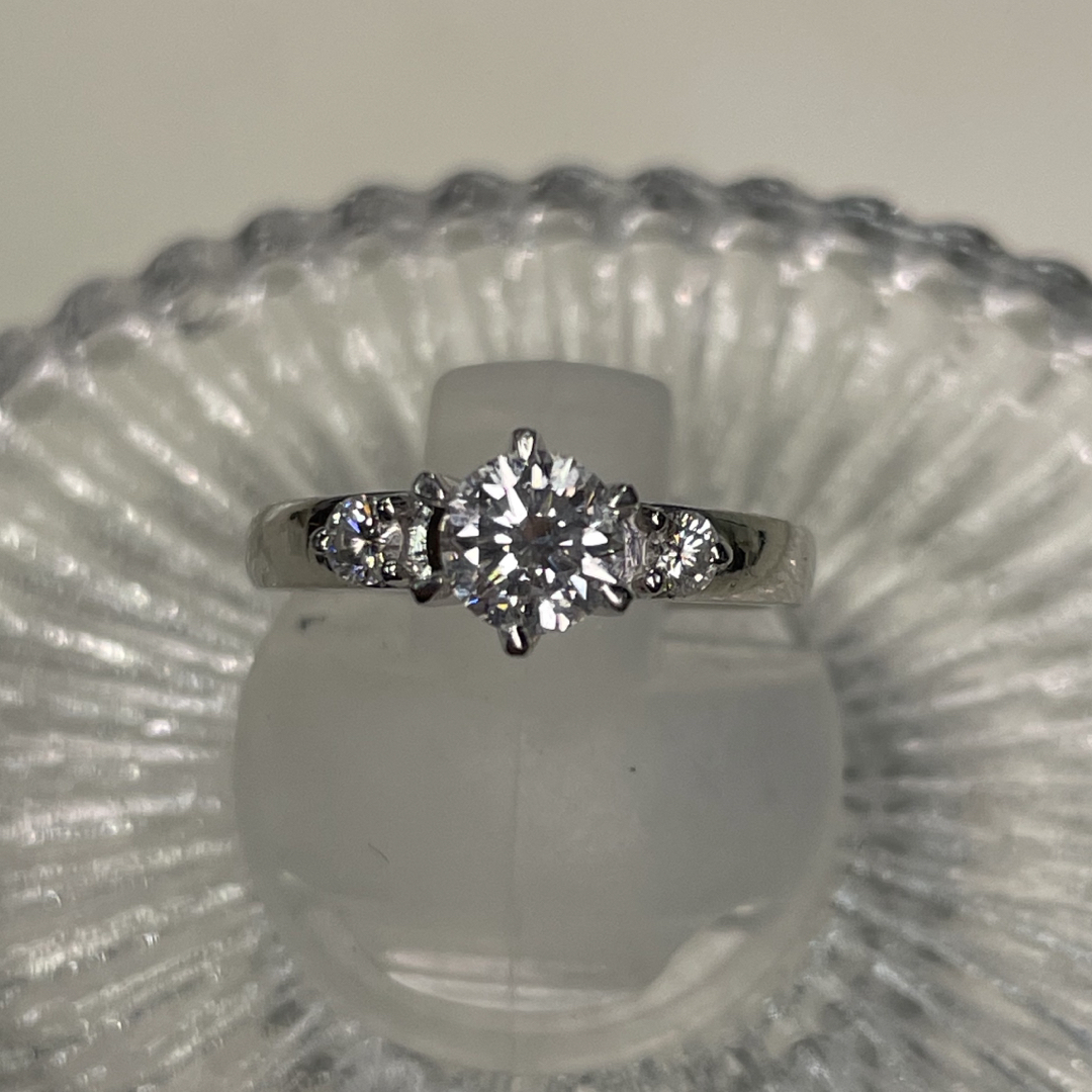 pt900 ダイヤモンドトータル0.5ct UP リング レディースのアクセサリー(リング(指輪))の商品写真