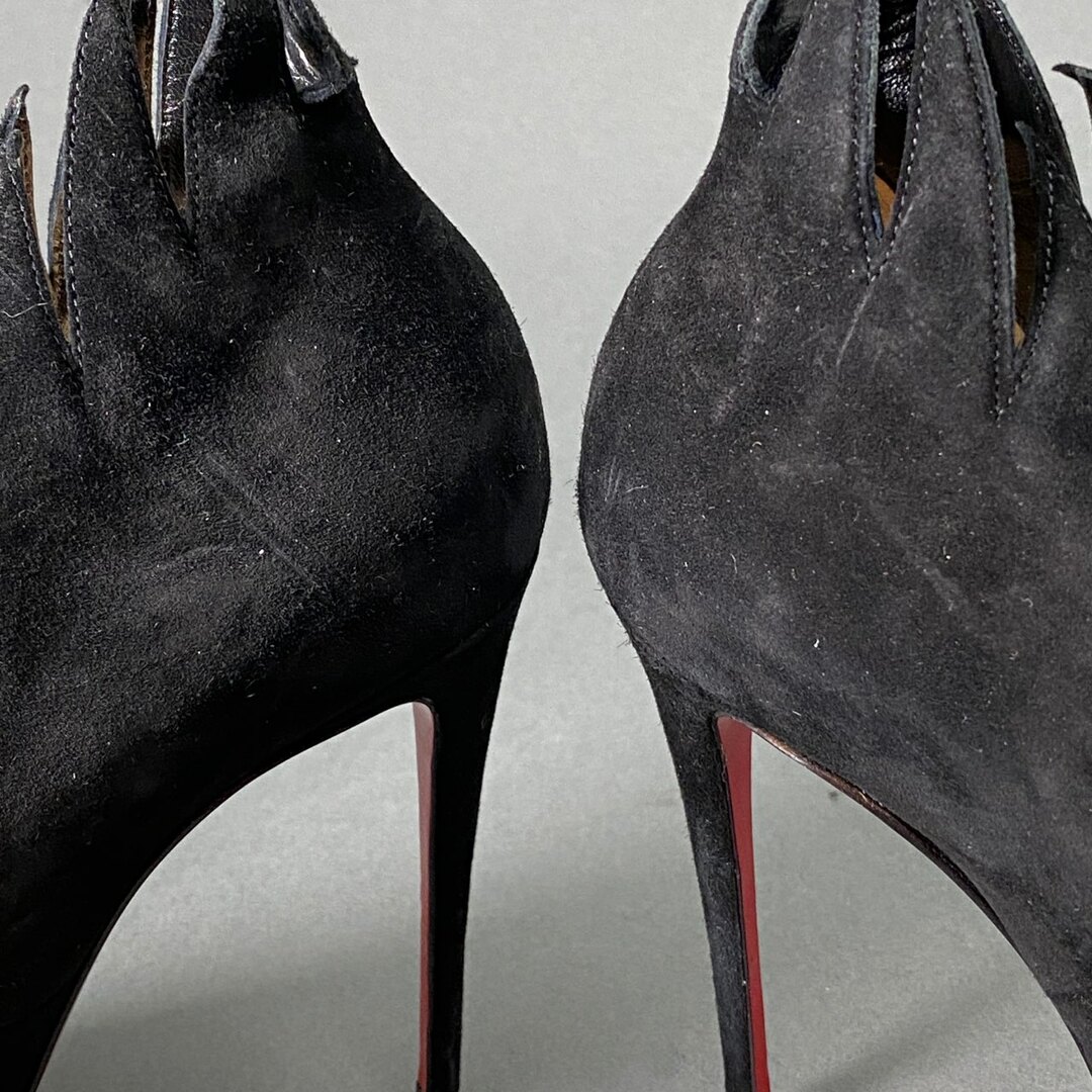 Christian Louboutin(クリスチャンルブタン)の2L25《伊製》Christian Louboutin クリスチャンルブタン ピンヒール パンプス 36 1/2 ブラック スウェード レディース 靴 レディースの靴/シューズ(ハイヒール/パンプス)の商品写真